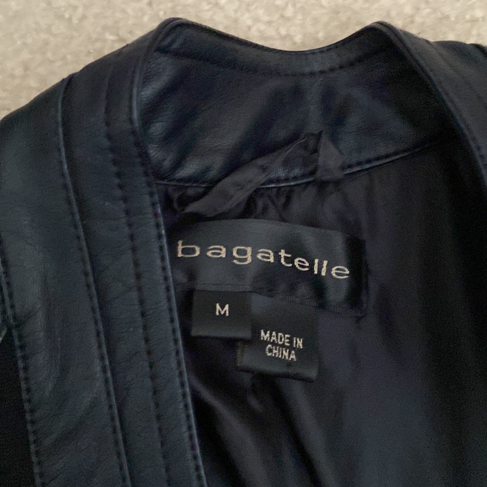 Leather jacket. Medium - Picture 2 of 3